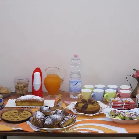 Il Ventaglio לינה וארוחת בוקר פראביטה